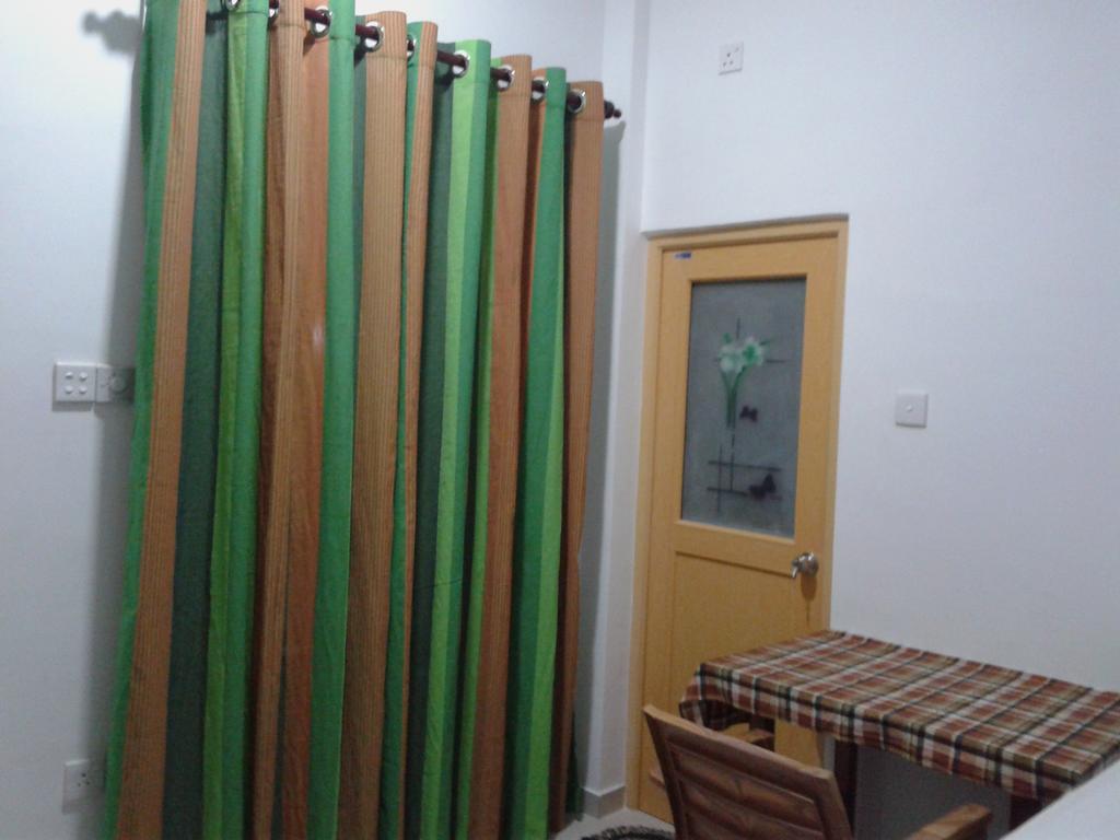 Family Guest House Mirissa Quarto foto