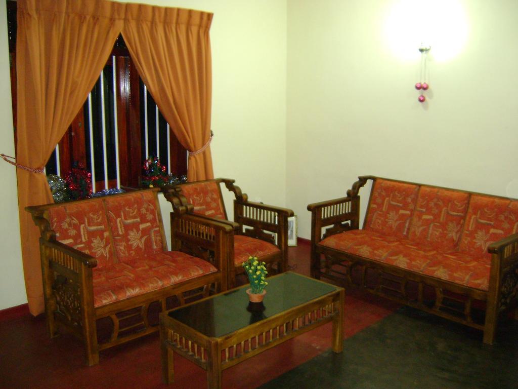 Family Guest House Mirissa Exterior foto